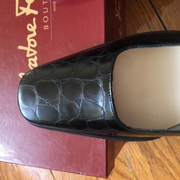 Salvatore Ferragamo Loafers-8.5A NWT - Picture 5 of 6